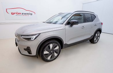 Volvo XC40 Recharge Pure Electric 82kWh Ext. Range Plus bei Grünzweig Automobil GmbH in 