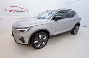 Volvo XC40 Recharge Pure Electric 82kWh Recharge Twin Ultimate bei Grünzweig Automobil GmbH in 