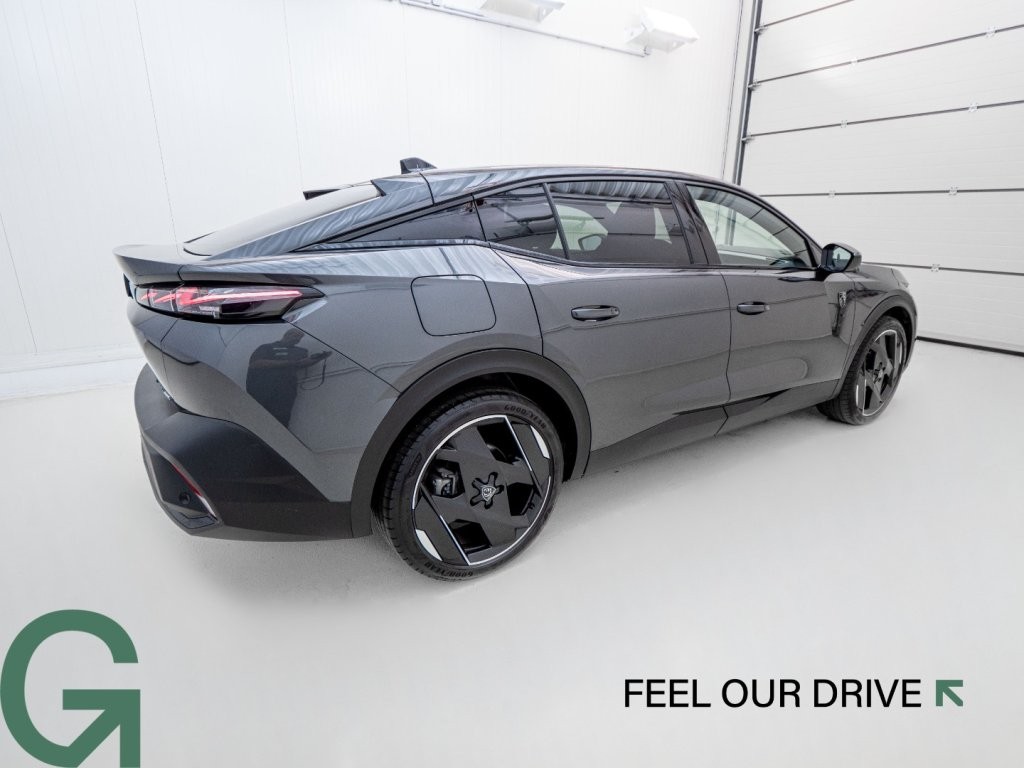 Peugeot 408 PHEV 225 e-EAT8 GT