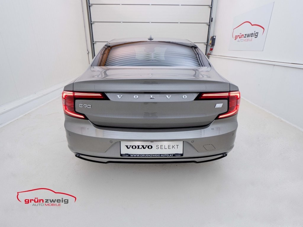 Volvo S90 T8 AWD Recharge PHEV R Design