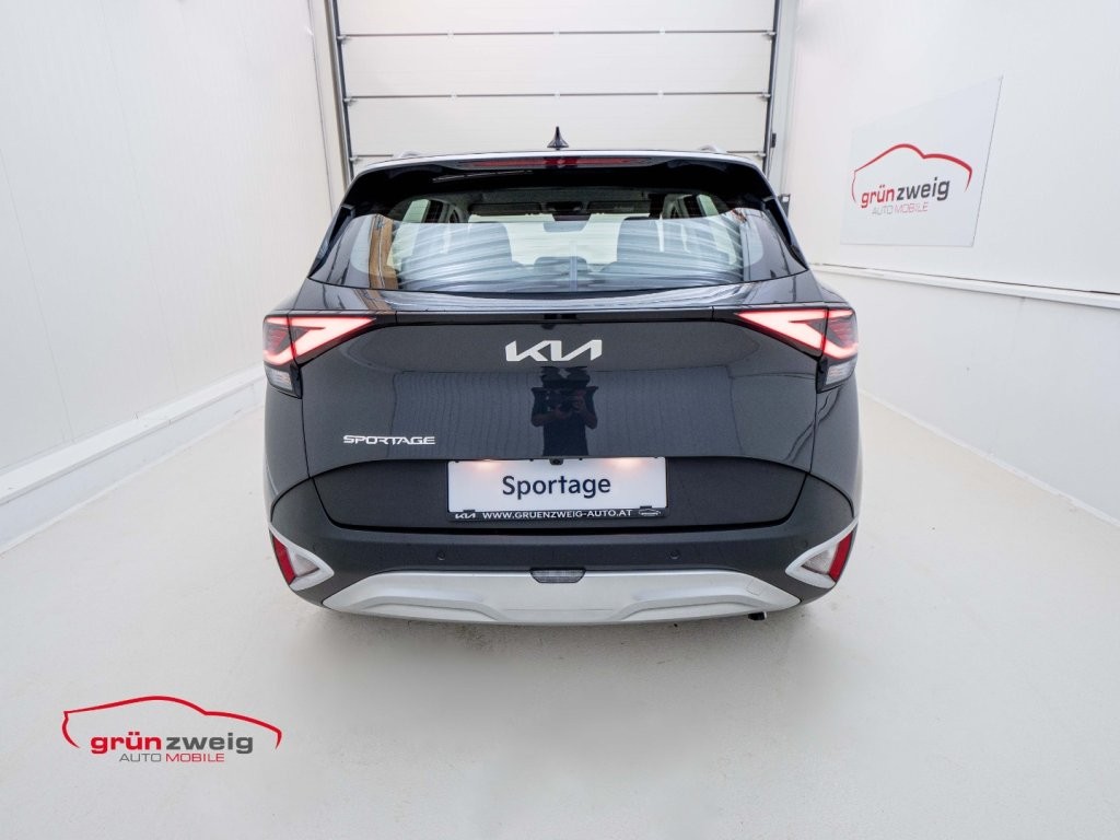 KIA Sportage 1,6 CRDI 48V Silber DCT