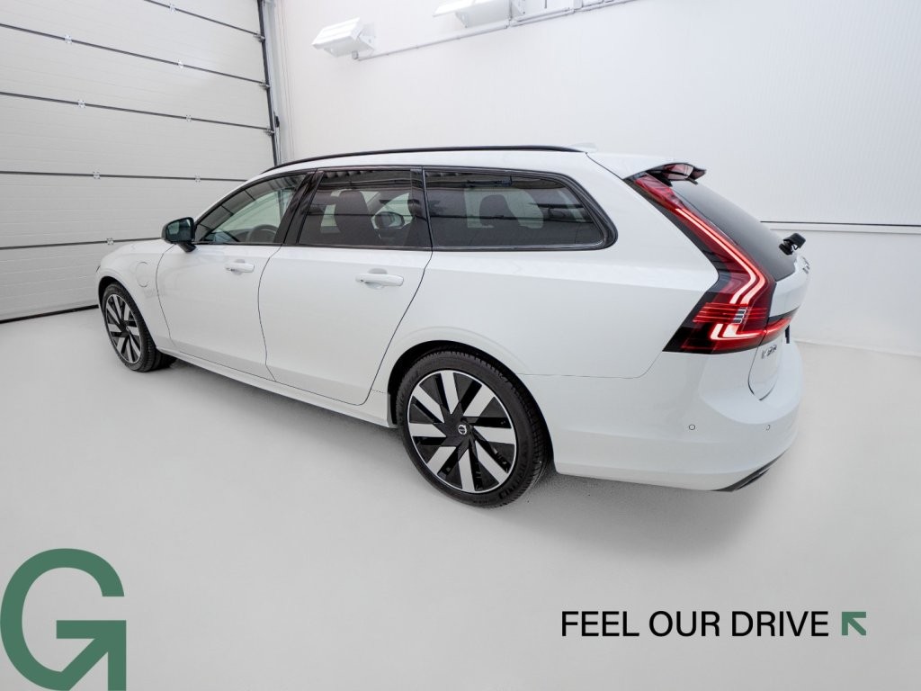 Volvo V90 T6 AWD Recharge PHEV Plus Dark