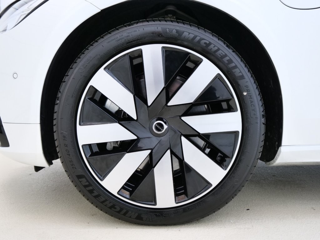 Volvo V90 T6 AWD Recharge PHEV Plus Dark