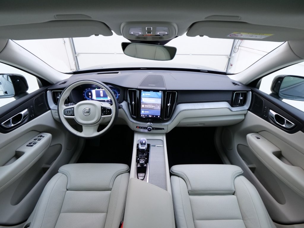 Volvo XC60 T6 AWD PHEV Ultra Dark Aut.