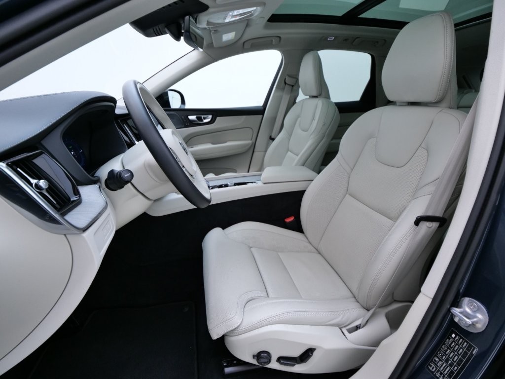 Volvo XC60 T6 AWD PHEV Ultra Dark Aut.