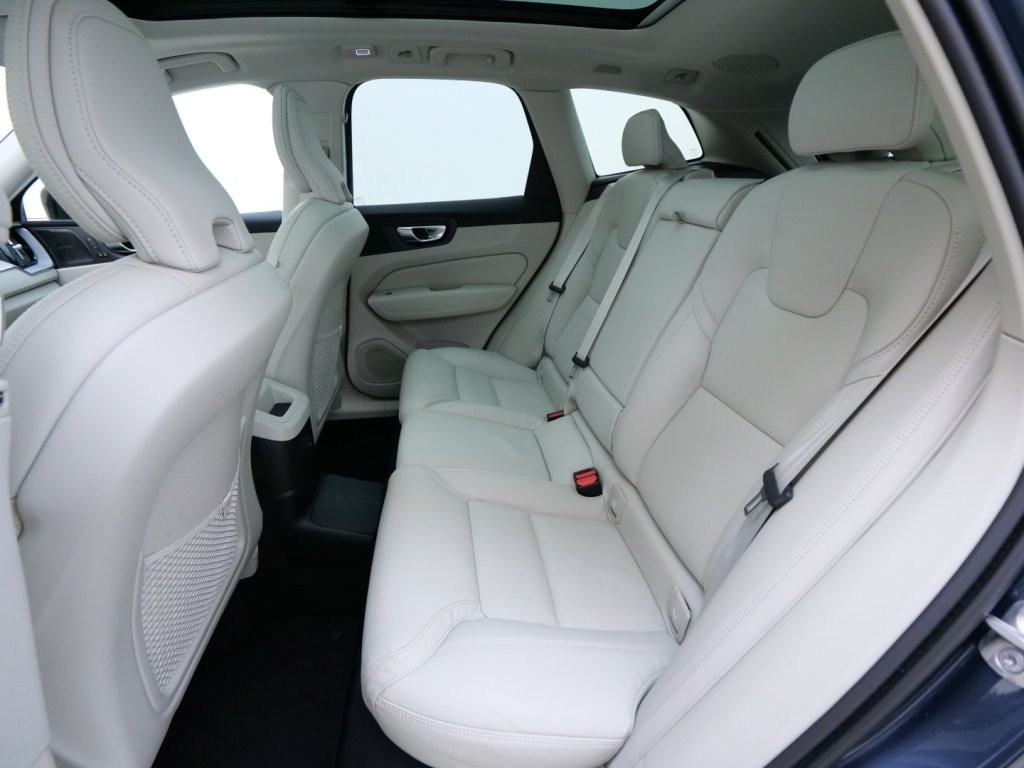 Volvo XC60 T6 AWD PHEV Ultra Dark Aut.