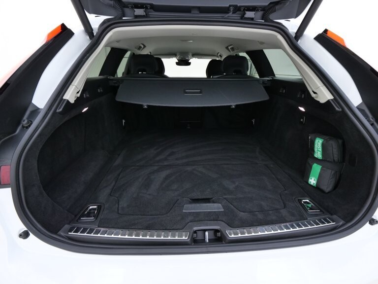 Volvo V90 T6 AWD Recharge PHEV Plus Dark