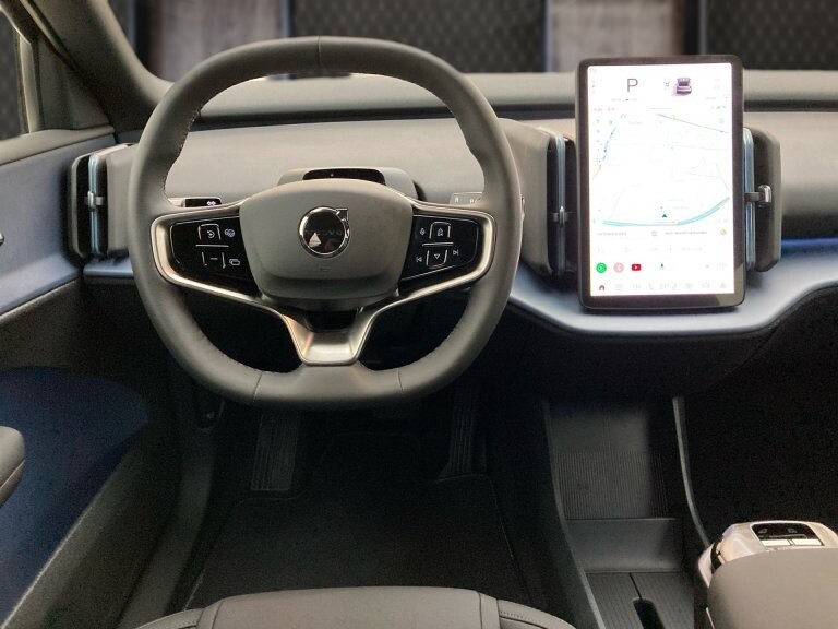 Volvo EX30 Single Motor Extended Range 69kWh Plus