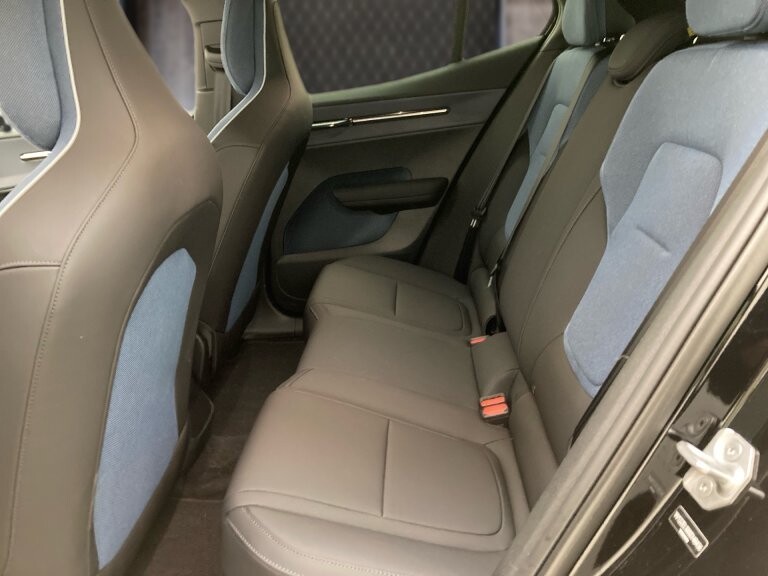 Volvo EX30 Single Motor Extended Range 69kWh Plus